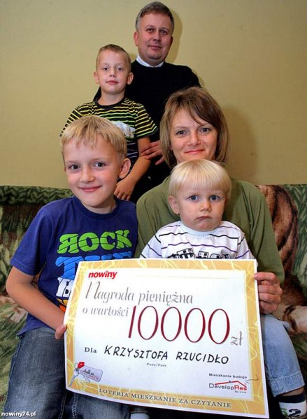 Obraz przedstawiający Czytelnik z Łukawca wygrał w Nowinach 10 tysięcy złotych!