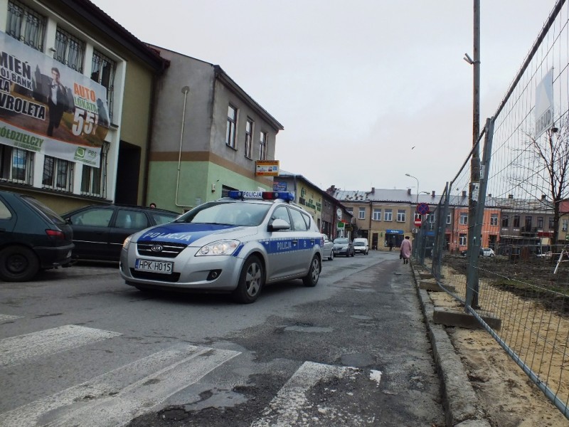 Obraz przedstawiający Usiłowanie pobicia, kradzież, jazda po pijaku - wyczyn 17-latka z Borowej Góry!