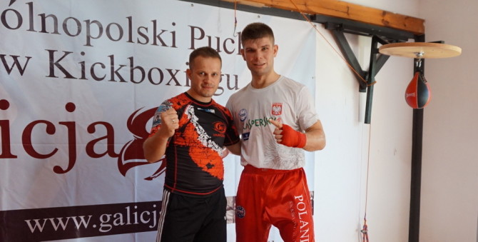 fot. Trener Jacek Bronowski i Mateusz Kubiszyn.