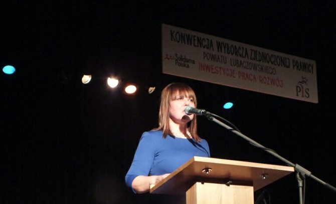 Fot. Teresa Pamuła podczas konwencji PiS w Lubaczowie.